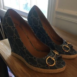 Gucci denim espadrilles barely worn